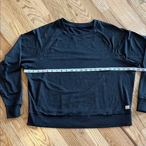 Vuori Charcoal Heather Halo Crew Sweatshirt - Picture 3 of 5